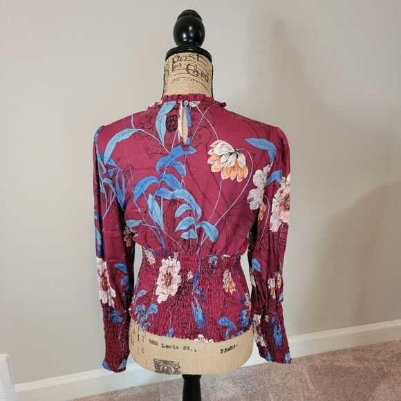 NWOT Willow & Clay floral top - Picture 3 of 4